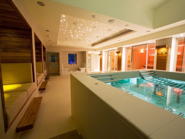 Spa, West London